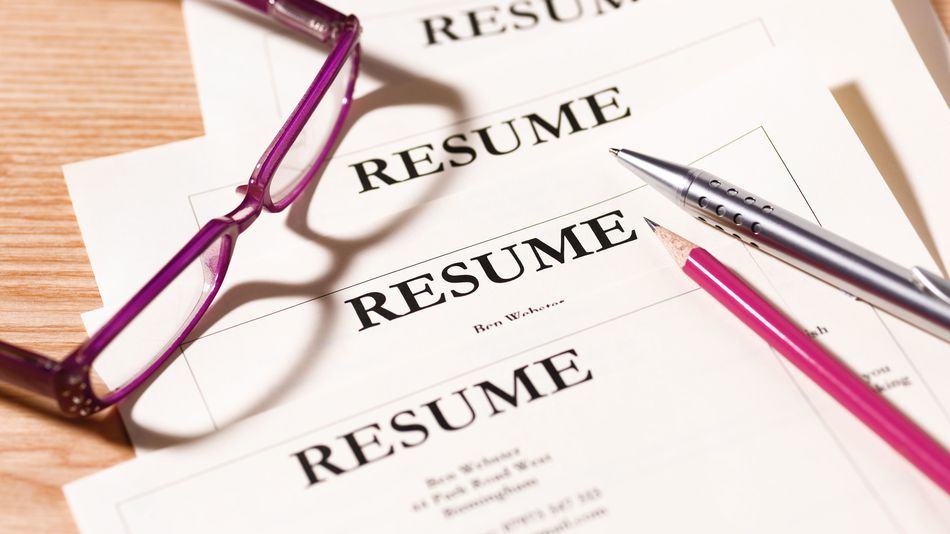 Resume-Building-glasses-SocialWeTalk